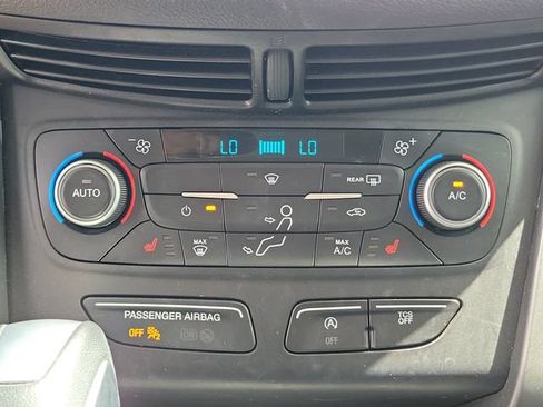 Used 2019 Ford Escape SEL FWD image 33