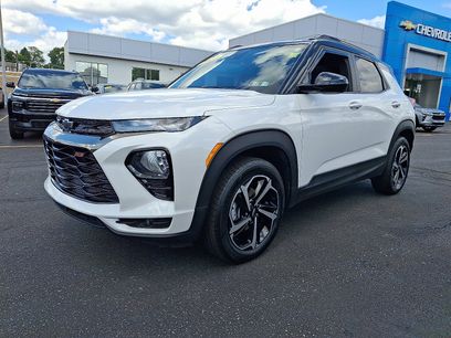 Used 2023 Chevrolet TrailBlazer RS w/ Sun and Liftgate Package