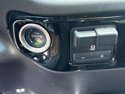 Used 2024 Chevrolet Silverado 1500 RST image 15