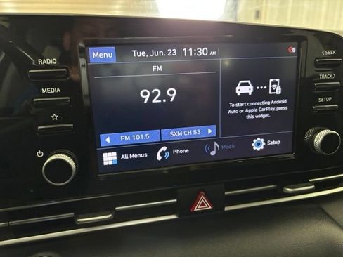 Used 2021 Hyundai Elantra SEL w/ Convenience + Premium Package FWD image 20