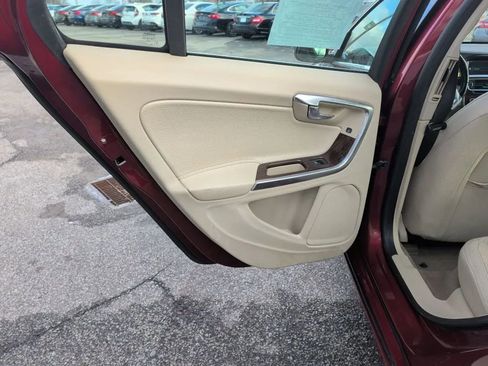 Used 2013 Volvo S60 T5 image 13