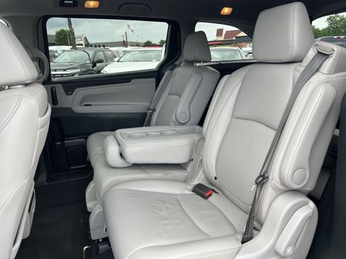 Used 2023 Honda Odyssey Touring image 24