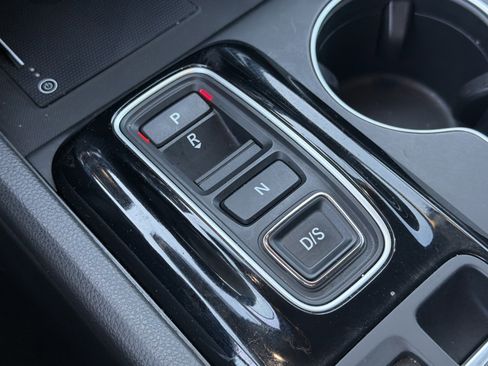 Used 2025 Honda Pilot Touring image 31