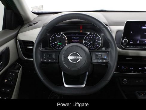 Used 2023 Nissan Rogue SV w/ SV Premium B Package FWD image 7