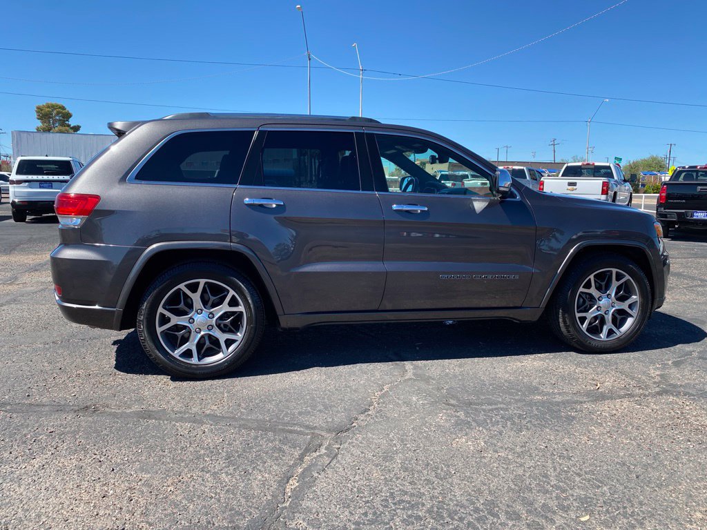 Used 2021 Jeep Grand Cherokee Overland AWD/4WD image 5