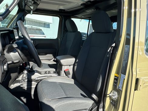 New 2026 Jeep Gladiator Sport image 9