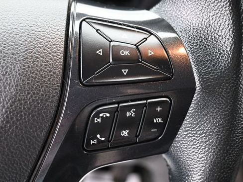 Used 2018 Ford Explorer XLT w/ Equipment Group 202A FWD image 17