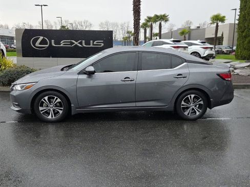 Used 2021 Nissan Sentra SV FWD image 2
