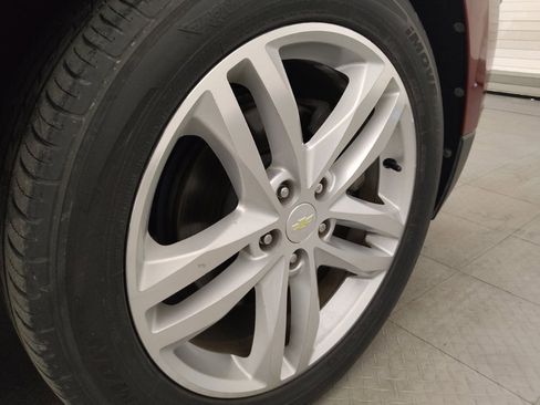 Used 2019 Chevrolet Equinox Premier FWD image 31