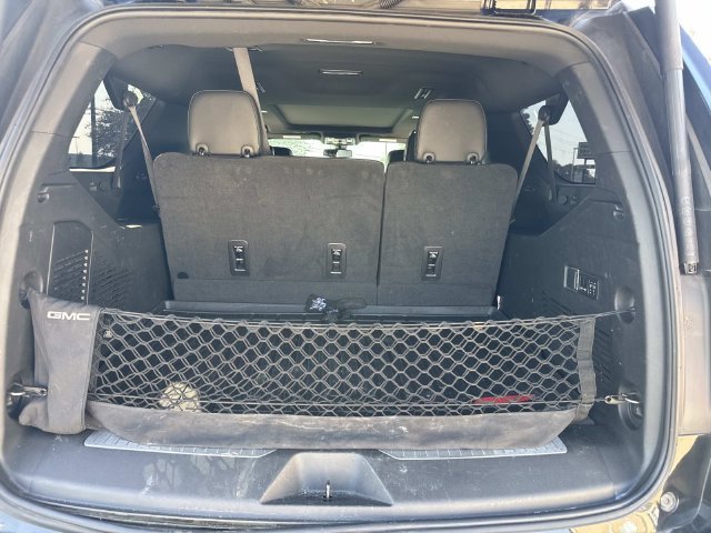 Used 2022 GMC Yukon XL Denali RWD image 13