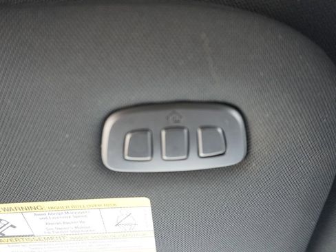 Certified 2020 Ford Edge Titanium FWD image 17