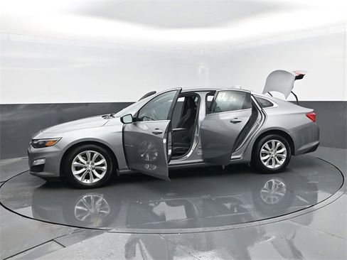 Used 2023 Chevrolet Malibu LT image 30