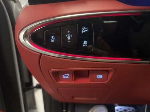 Used 2023 Genesis GV70 3.5T Sport w/ Sport Prestige Package image 23