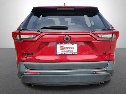 Used 2024 Toyota RAV4 LE FWD image 4