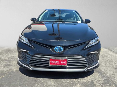 Used 2023 Toyota Camry LE w/ Cold Weather Package FWD image 8