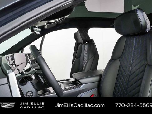 Certified 2025 Cadillac Escalade IQ Sport 1 AWD/4WD image 5