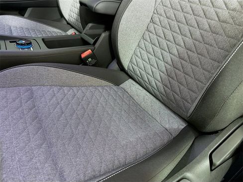 New 2025 Volkswagen Tiguan S image 8