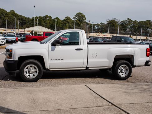 Used 2018 Chevrolet Silverado 1500 W/T w/ WT Convenience Package image 3