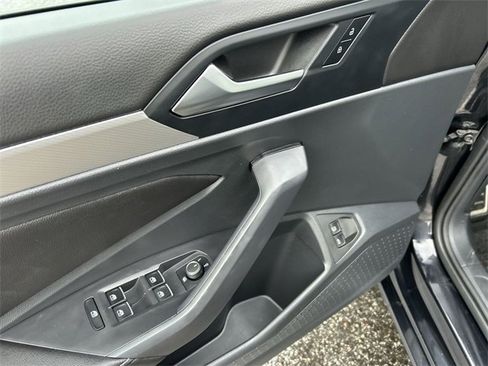 Used 2023 Volkswagen Jetta Sport image 16