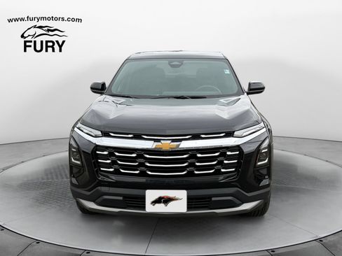 Used 2025 Chevrolet Equinox LT AWD/4WD image 9