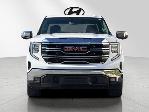 Used 2025 GMC Sierra 1500 SLT RWD image 8