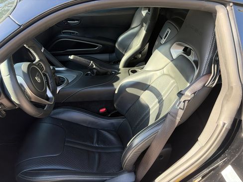 Used 2013 SRT Viper GTS w/ GTS Laguna Interior Pkg RWD image 6