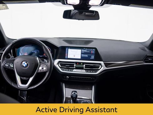 Used 2019 BMW 330i xDrive Sedan w/ Driving Assistance Package AWD/4WD image 10