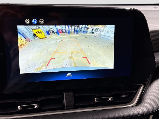 New 2026 Chevrolet Equinox LT FWD image 17