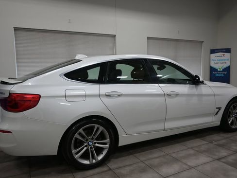 Used 2017 BMW 330i Gran Turismo xDrive image 4