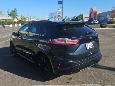Used 2023 Ford Edge SE w/ Black Appearance Package image 6