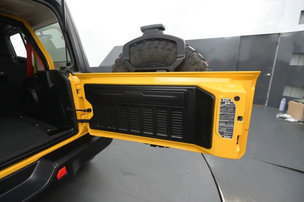 Used 2020 Jeep Wrangler Unlimited Rubicon w/ Quick Order Package 28Y Recon AWD/4WD image 49