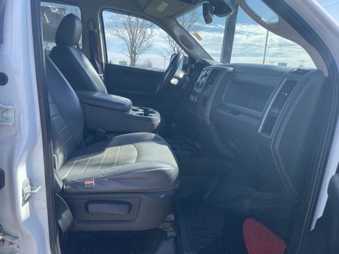 Used 2015 RAM 3500 Tradesman w/ Chrome Appearance Group AWD/4WD image 24