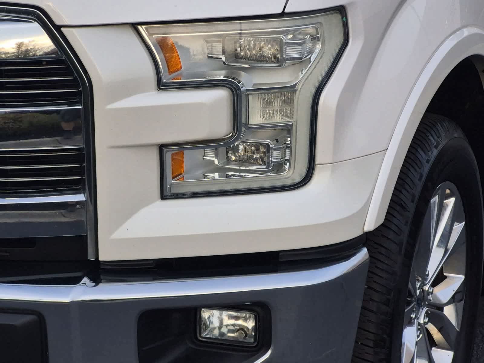 Used 2016 Ford F150 Lariat w/ Equipment Group 502A Luxury AWD/4WD image 11