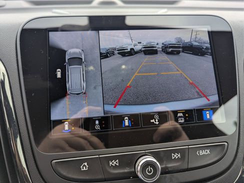 Used 2023 Chevrolet Equinox RS w/ RS Leather Package image 21