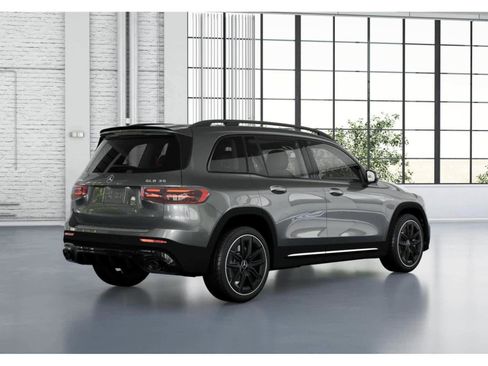 New 2026 Mercedes-Benz GLB 35 AMG 4MATIC image 32