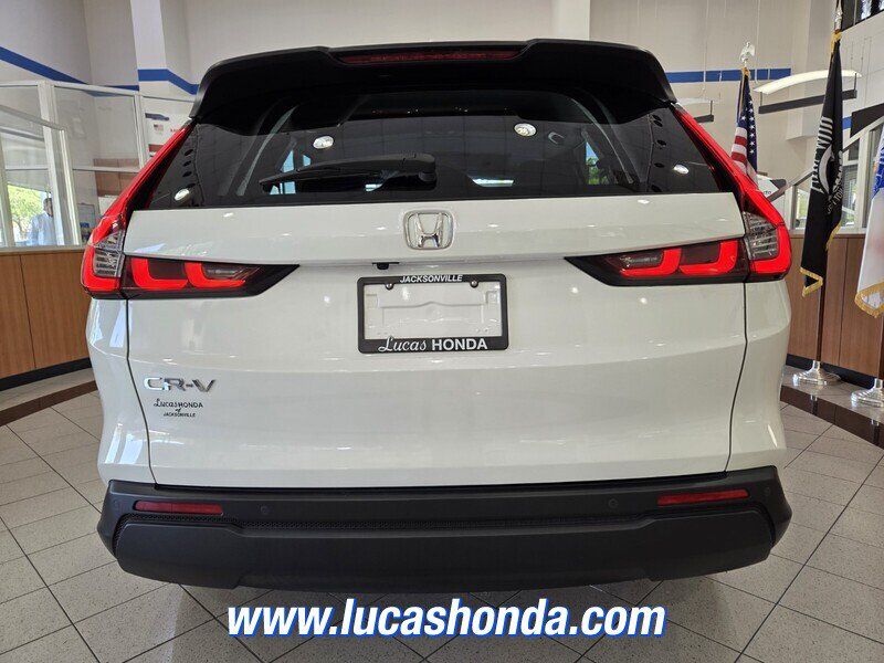 Used 2025 Honda CR-V EX-L image 5