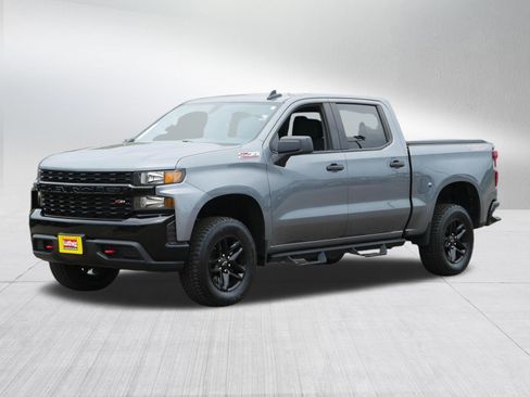 Used 2021 Chevrolet Silverado 1500 Custom Trail Boss AWD/4WD image 3