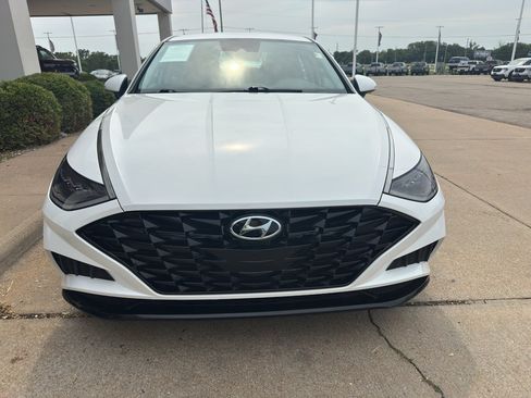 Used 2023 Hyundai Sonata SEL FWD image 12