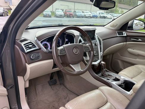 Used 2011 Cadillac SRX Luxury AWD/4WD image 13