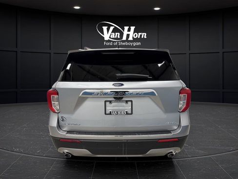 Used 2023 Ford Explorer Limited image 14