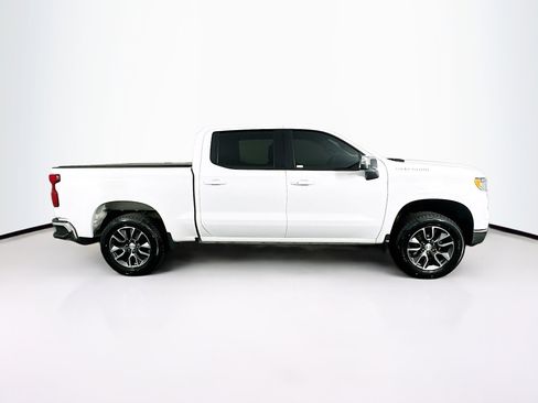 Used 2024 Chevrolet Silverado 1500 LT AWD/4WD image 10