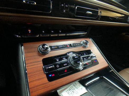 Used 2024 Lincoln Aviator Reserve RWD image 17