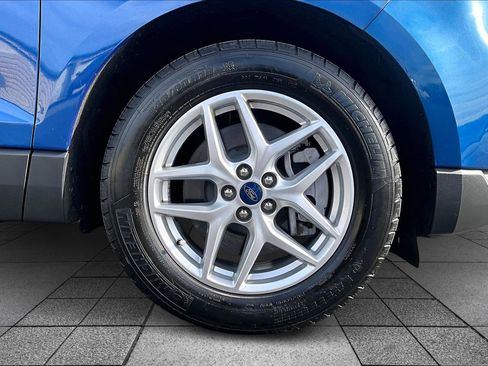 Used 2022 Ford Edge SEL w/ Convenience Package image 8