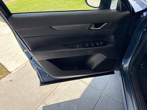 Used 2021 MAZDA CX-5 Touring FWD image 13