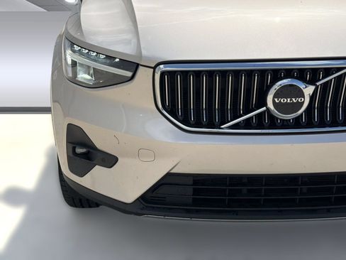 Certified 2023 Volvo XC40 B5 Plus w/ Protection Package Premier AWD/4WD image 28