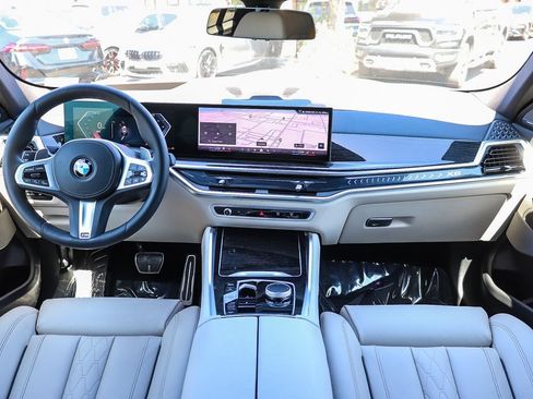 Certified 2025 BMW X6 xDrive40i w/ Premium Package AWD/4WD image 10