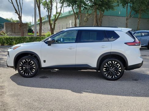 Certified 2026 Nissan Rogue Dark Armor AWD/4WD image 8