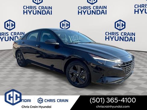 Certified 2023 Hyundai Elantra Blue FWD image 1