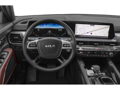 Certified 2024 Kia Telluride SX FWD image 10