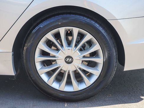 Used 2015 Hyundai Sonata Limited FWD image 12